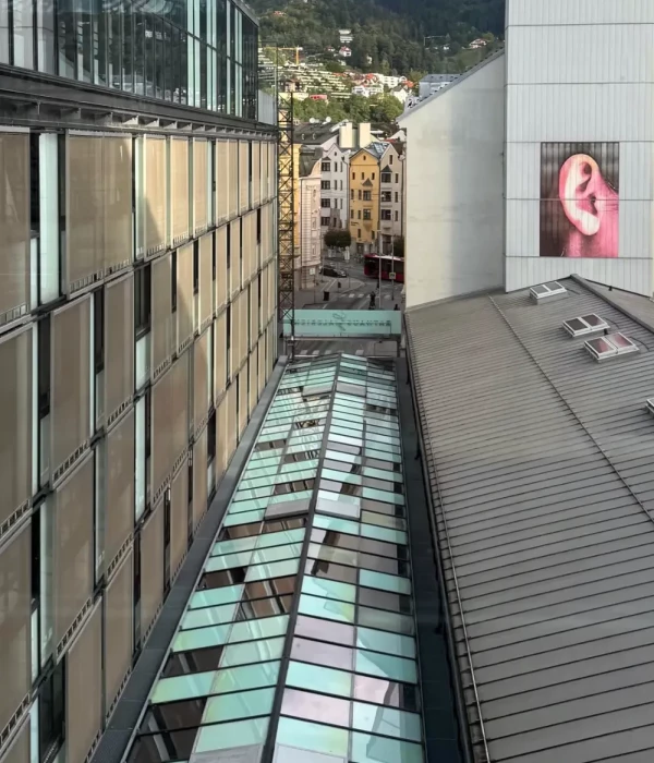 Famous architects who shaped Innsbruck: A Guide to the City's Iconic Architecture 