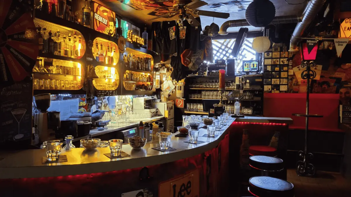 zappa-bar.png